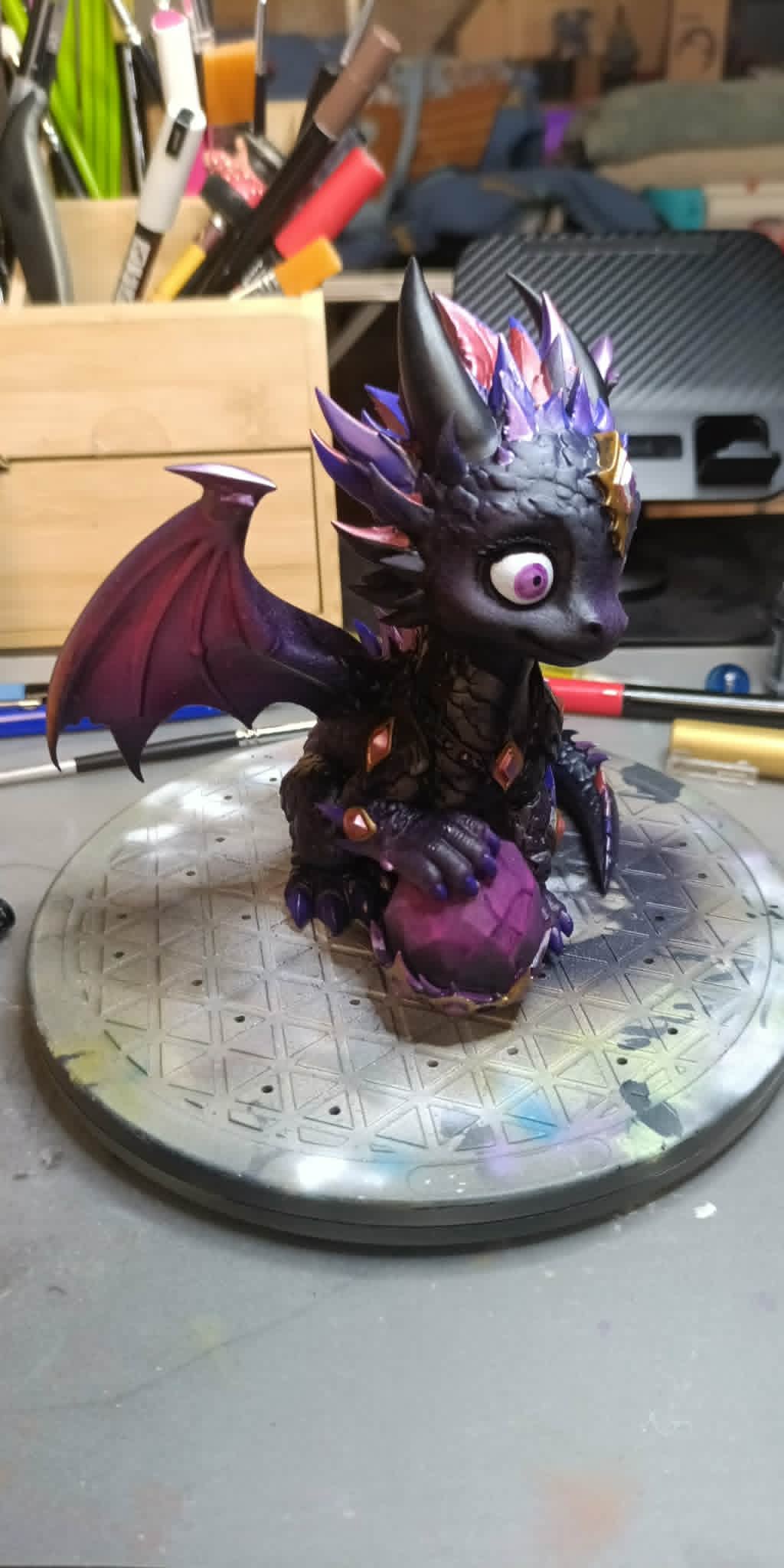 Dragon Kawaii Gardien du Cristal Violet
